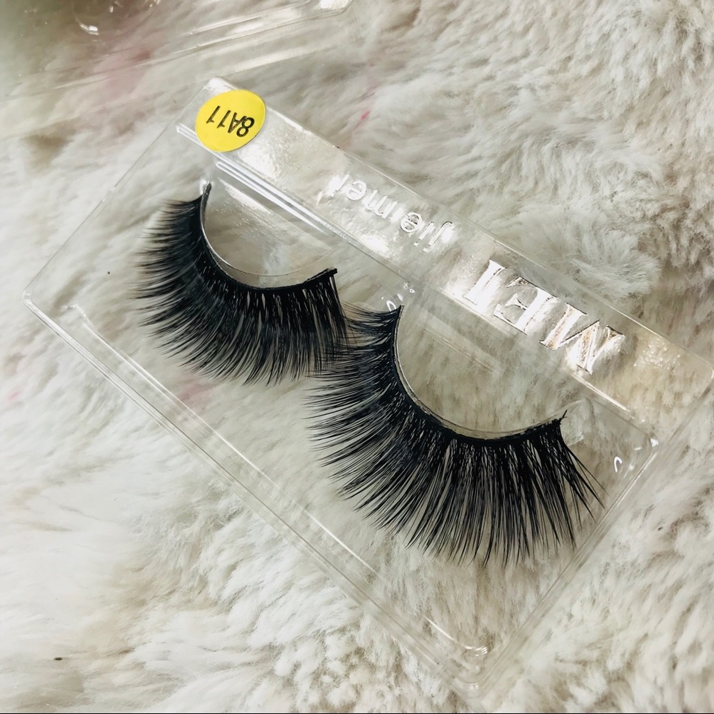 Eyelashes - Picture 7 of 8